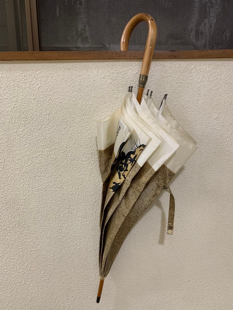 超美品KofKRIZIA豹ヒョウ柄長傘ゴールド超大判高級オーロラ雨傘強力撥水加工