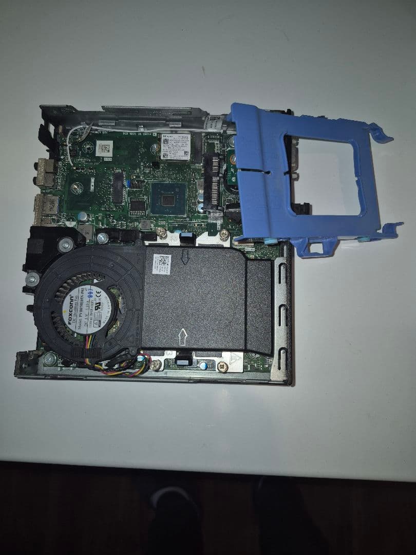 DELL OptiPlex 3060 Micro 8th Core i5　8GB