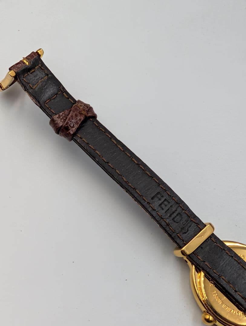 フェンディ レディース腕時計☆ゴールド/ブラウン☆2針☆ベルト訳あり☆電池交換済