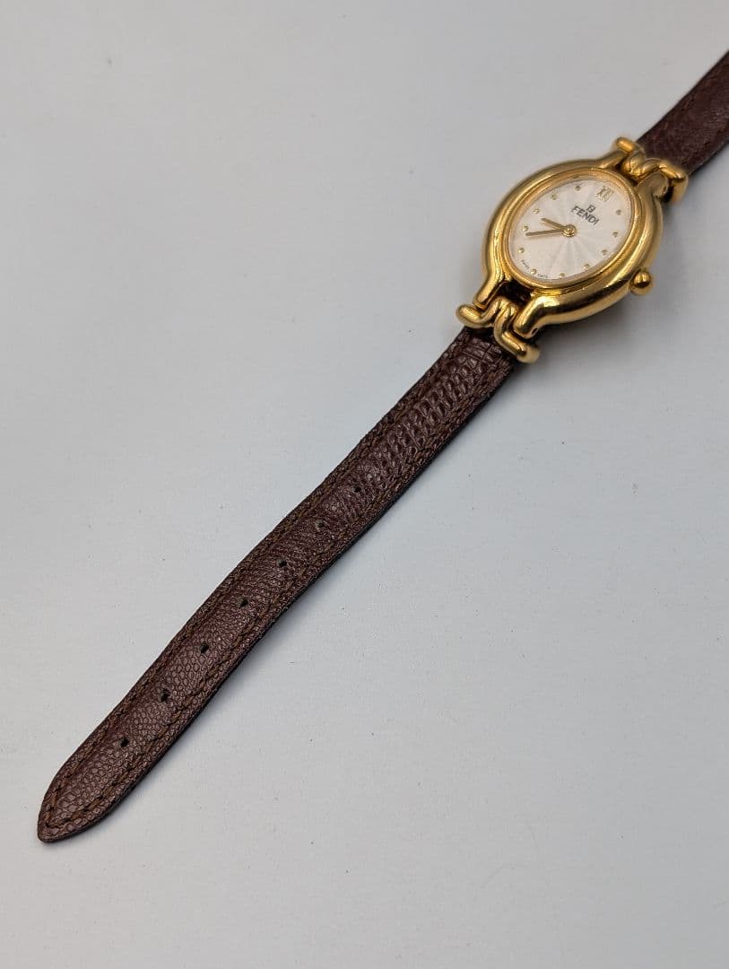 フェンディ レディース腕時計☆ゴールド/ブラウン☆2針☆ベルト訳あり☆電池交換済