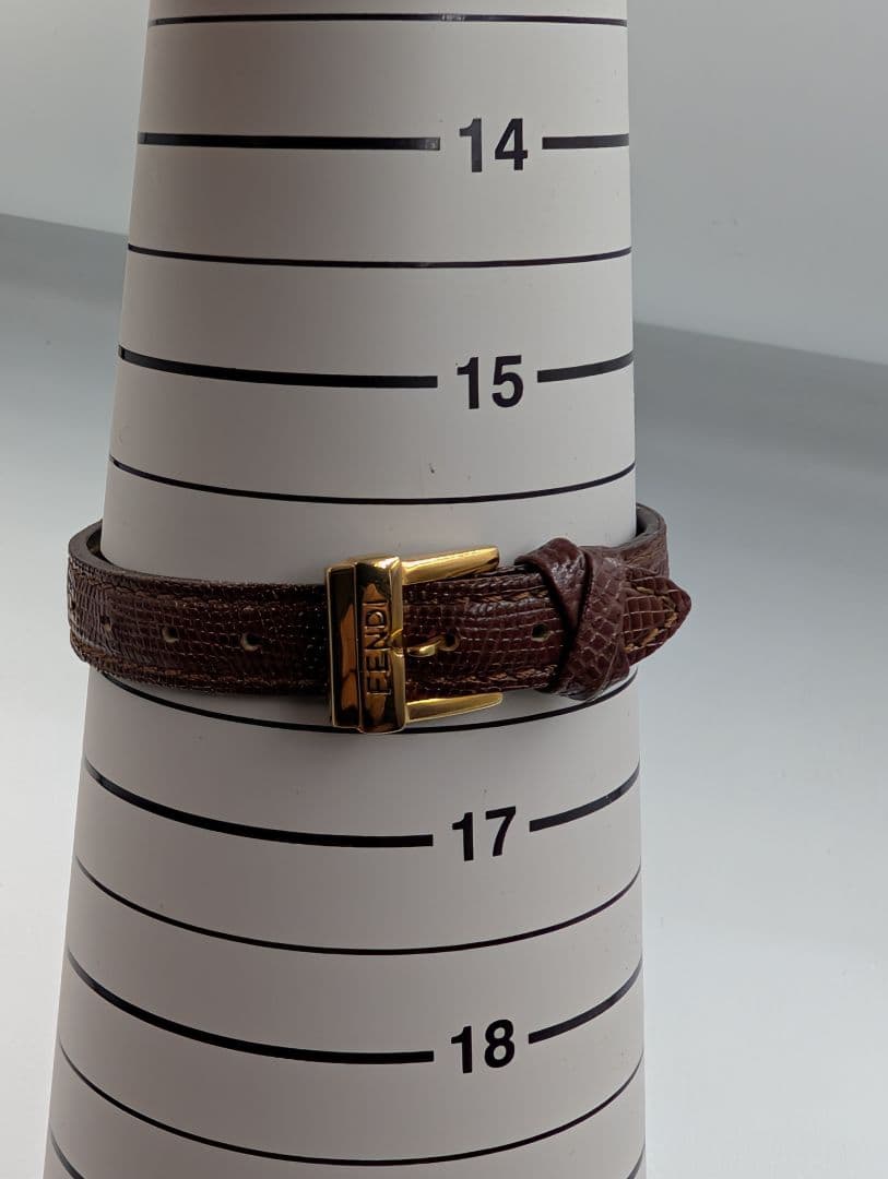 フェンディ レディース腕時計☆ゴールド/ブラウン☆2針☆ベルト訳あり☆電池交換済