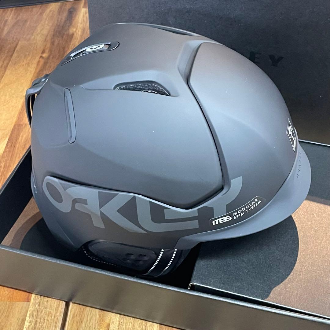 【新品・未使用】OAKLEY オークリー　MOD5 ヘルメット　Lサイズ