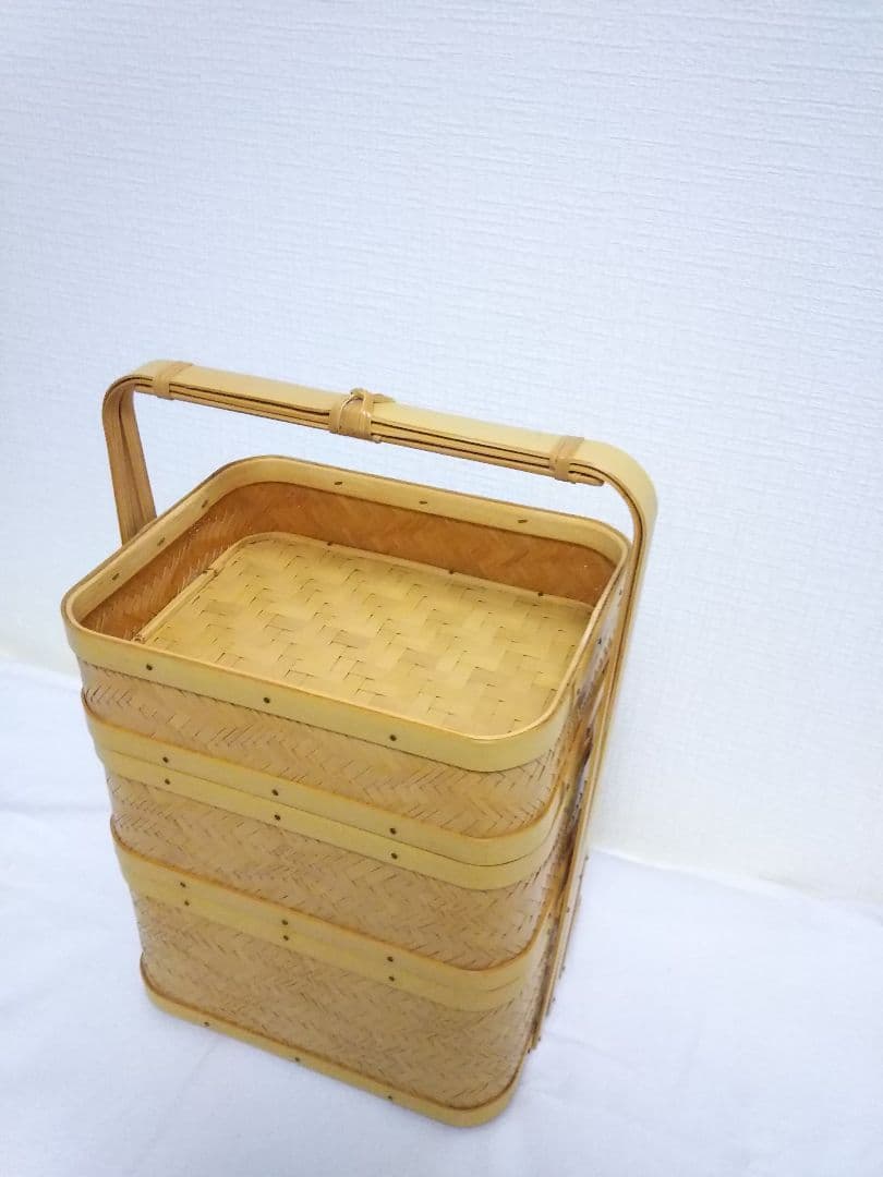 【鹿児島県】おかべかご 三段 竹かご