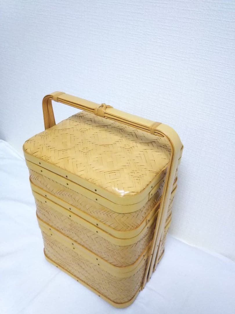 【鹿児島県】おかべかご 三段 竹かご