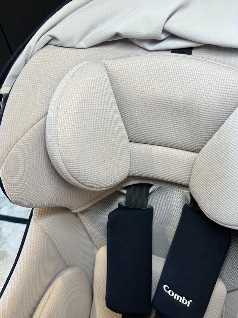 コンビ クルムーヴ スマート Light ISOFIX 新生児 チャイルドシート