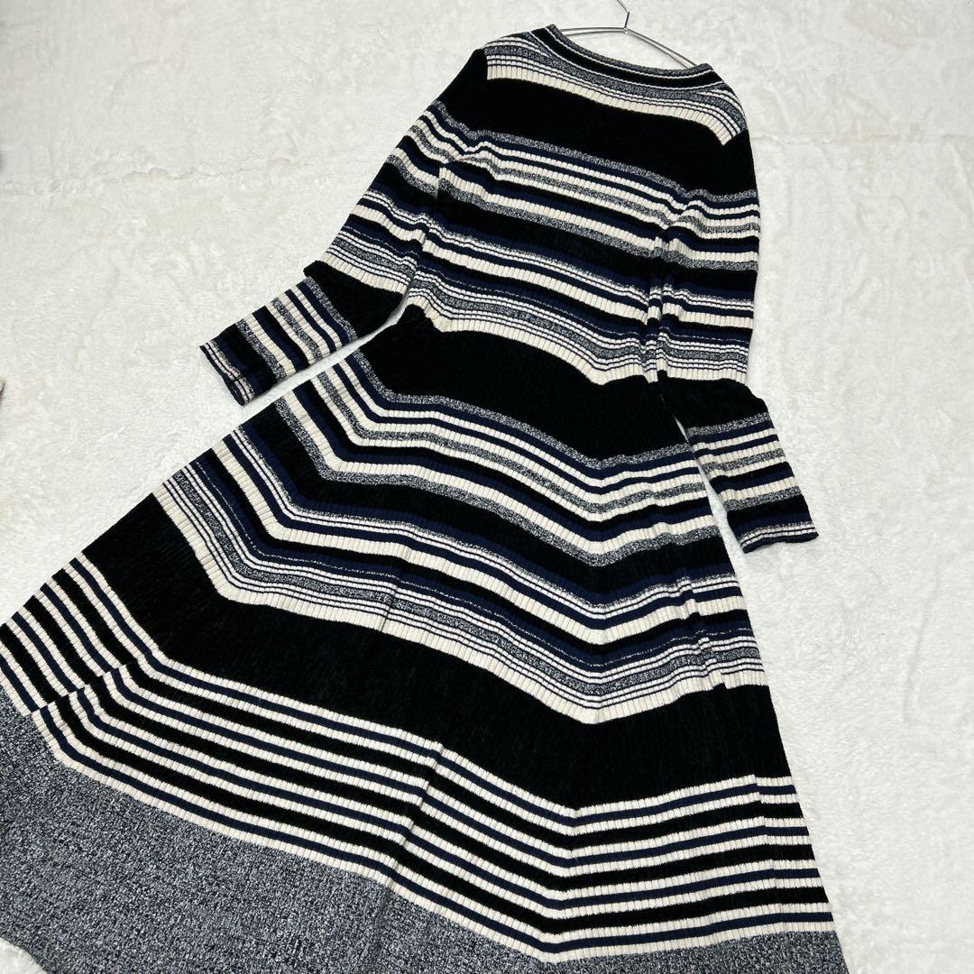 ココディール　マルチボーダーフレアニットワンピース