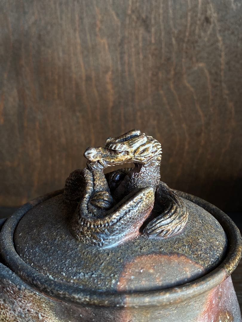 備前焼　龍宝瓶　木箱と陶歴付き