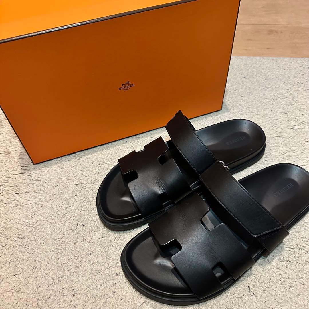 HERMES ブラック サンダル シプレ44