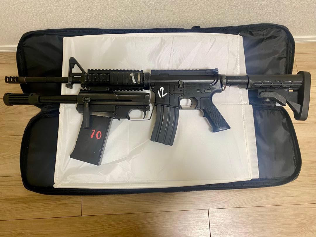 ※ジャンク※電動ガン ブラック マガジン付き