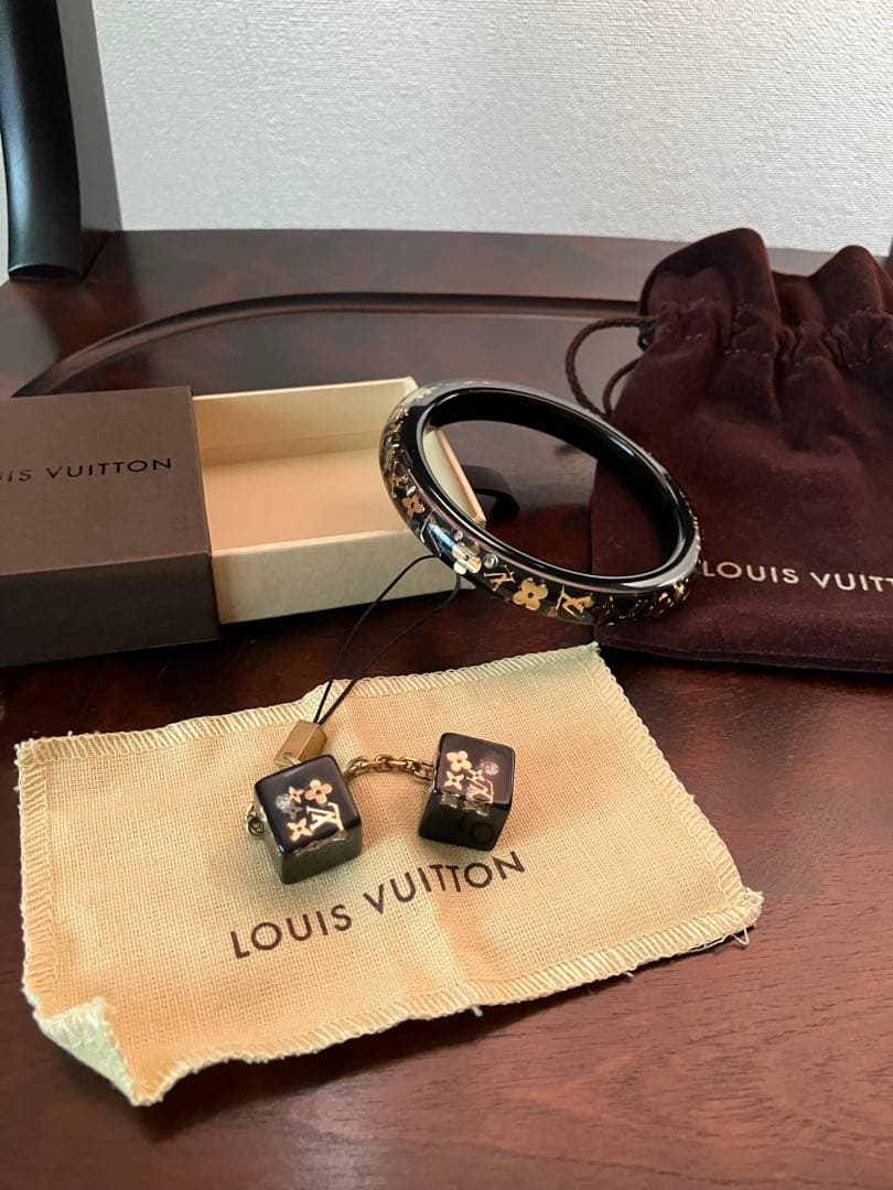 LOUIS VUITTON 黒 モノグラム　正規品　極美品　バングル　ストラップ