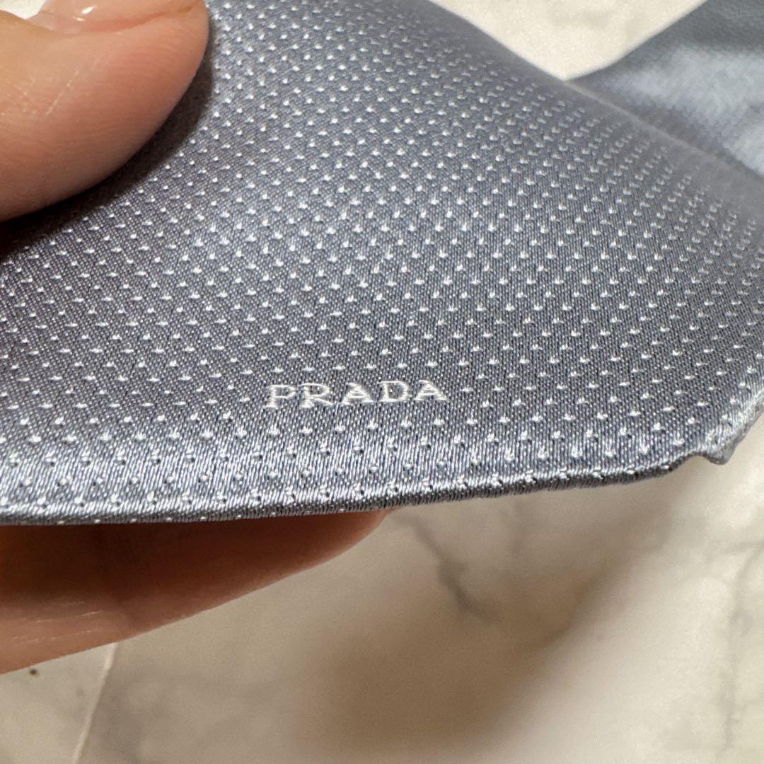 【訳あり】プラダ　ネクタイ　光沢　シルバー　ブルー　ナロータイ