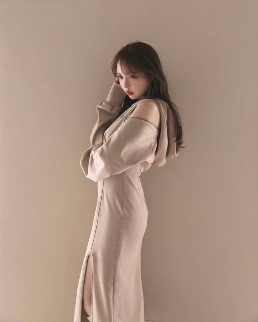 【美品】AND MARY Camilla slit dress ベージュ