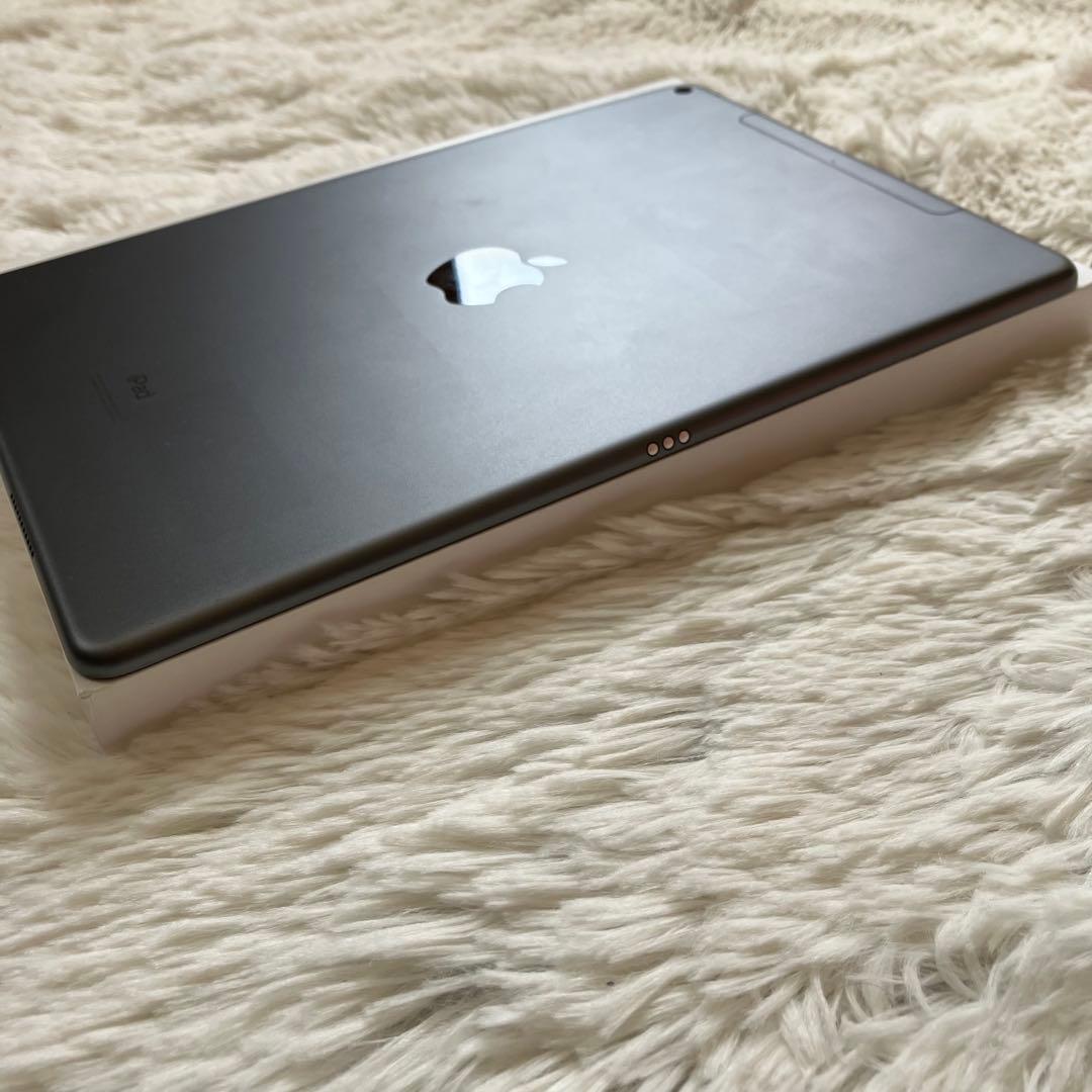 【格安】iPad Air3 256GB SIMフリー 【すぐ発送】