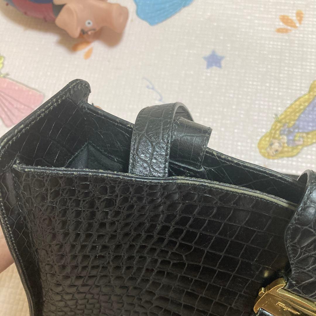 FERRAGAMO【フェラガモ】　EE-21 0240 型押し　かばんレディース