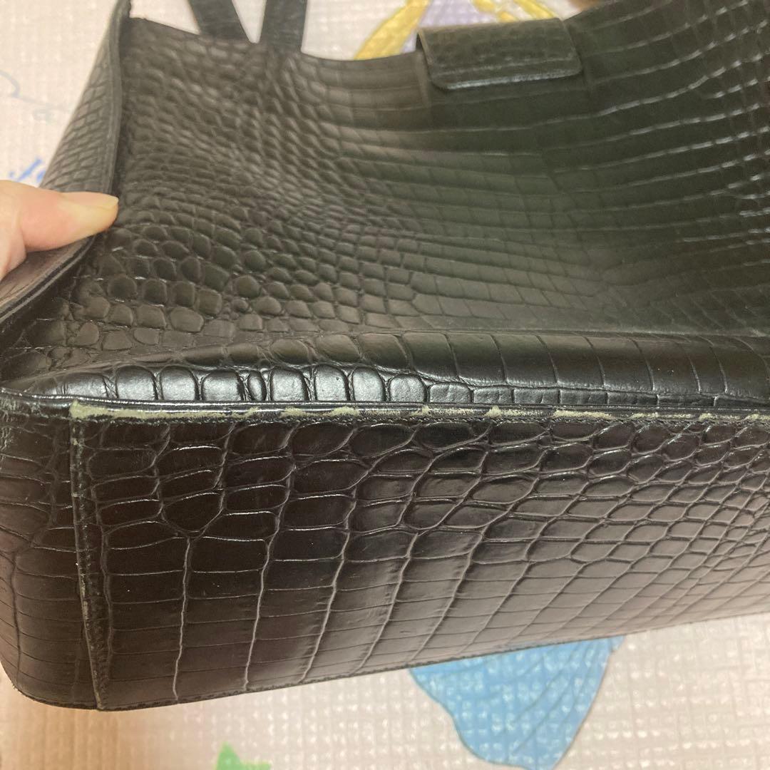 FERRAGAMO【フェラガモ】　EE-21 0240 型押し　かばんレディース