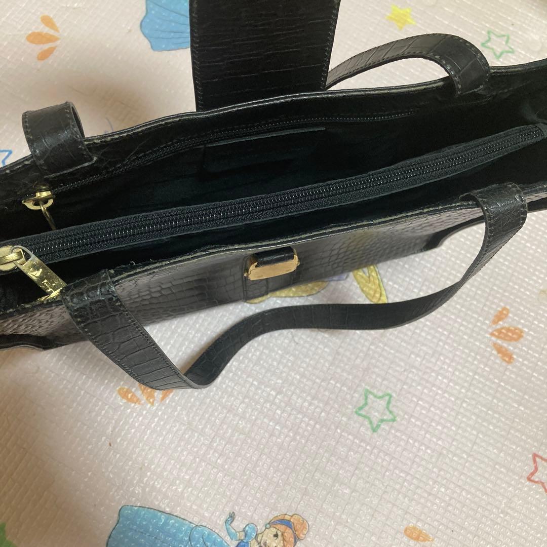 FERRAGAMO【フェラガモ】　EE-21 0240 型押し　かばんレディース