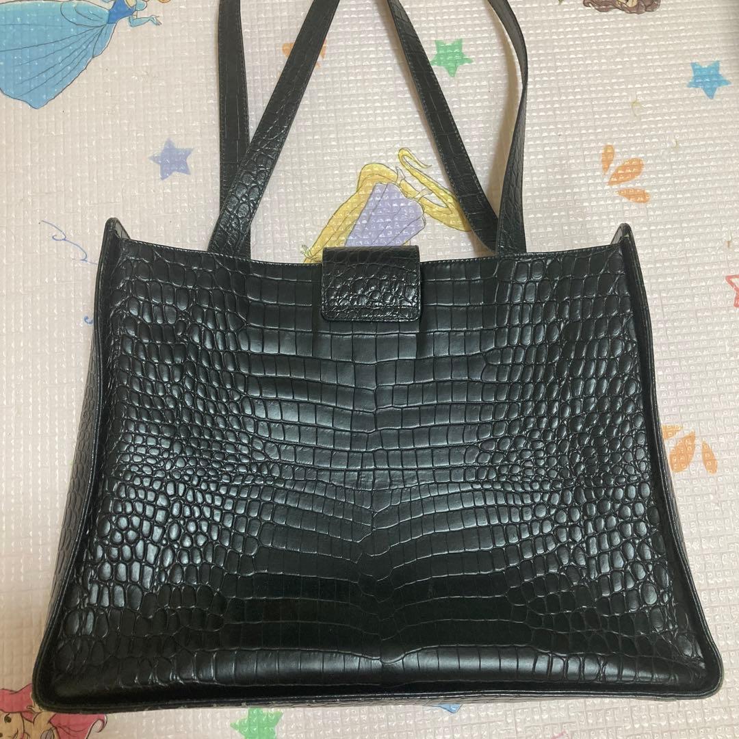 FERRAGAMO【フェラガモ】　EE-21 0240 型押し　かばんレディース