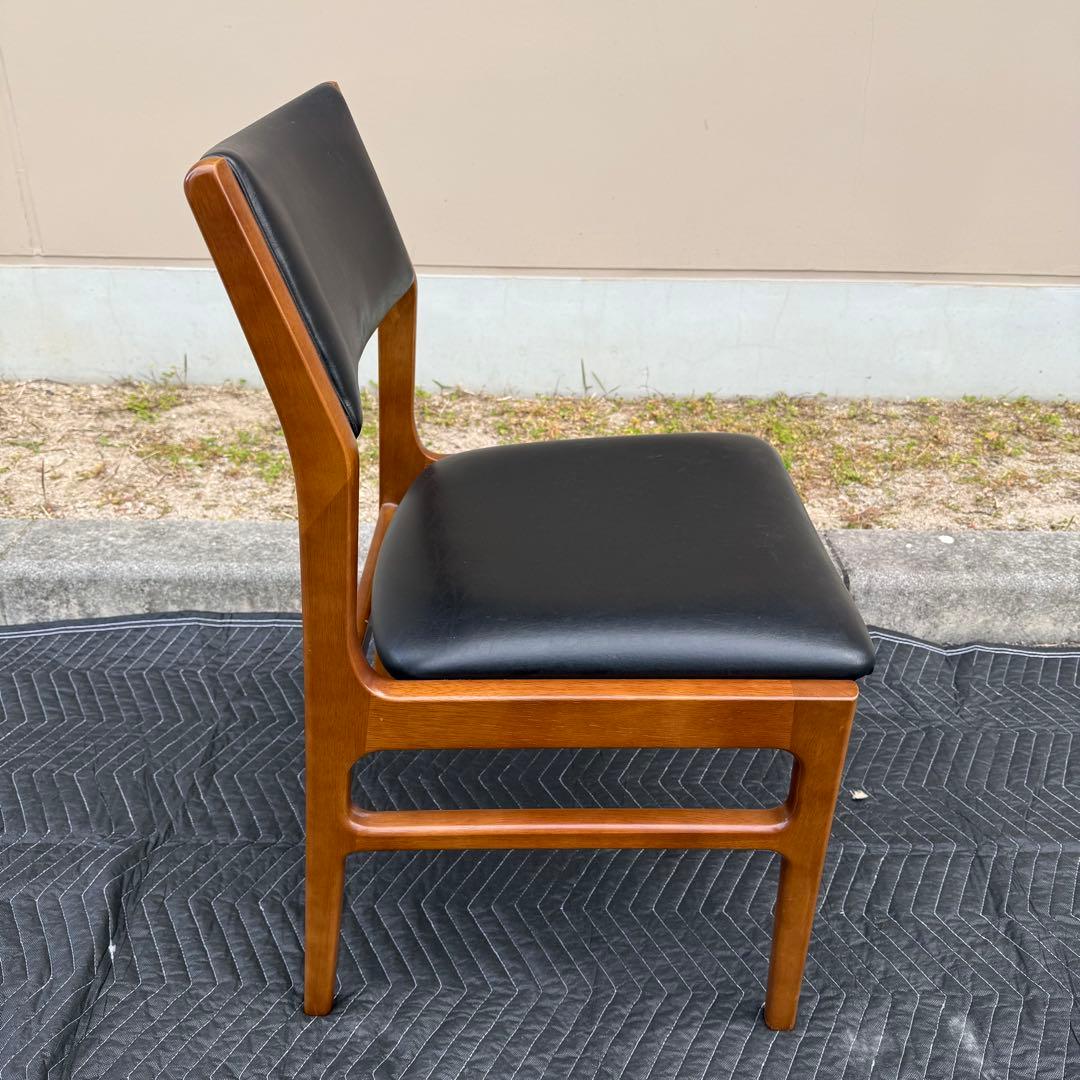 ② カリモク60 プラス　アームレス　ダイニングチェア ブラック ヴィンテージ