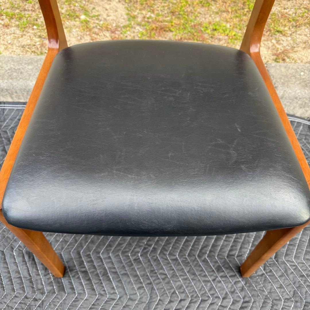 ② カリモク60 プラス　アームレス　ダイニングチェア ブラック ヴィンテージ