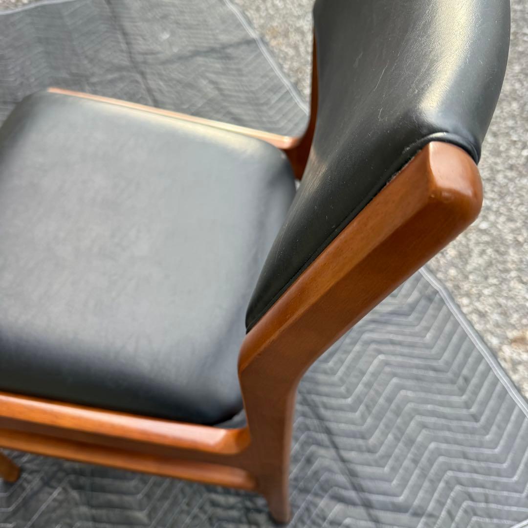 ② カリモク60 プラス　アームレス　ダイニングチェア ブラック ヴィンテージ