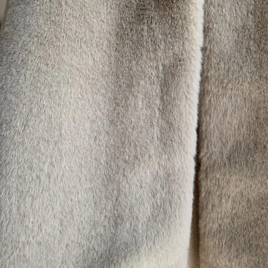 クリスマスSALE! 新品タグ付き　PASSIONEフェイクファーベスト