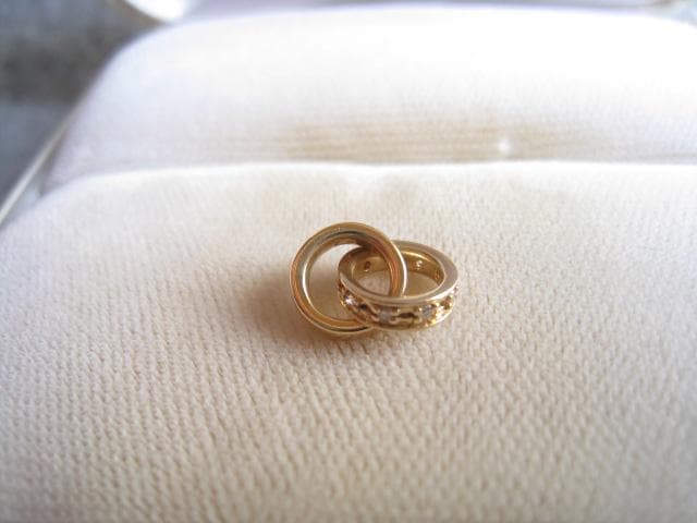 ☆可愛い！繋ぎ環形 k10金イエローゴールドペンダント 新品同様！