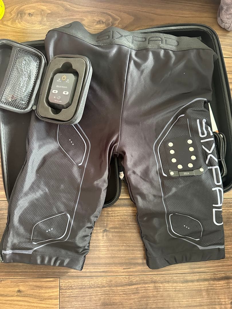 SIXPAD EMSトレーニングパンツ bottom M ブラック レディース