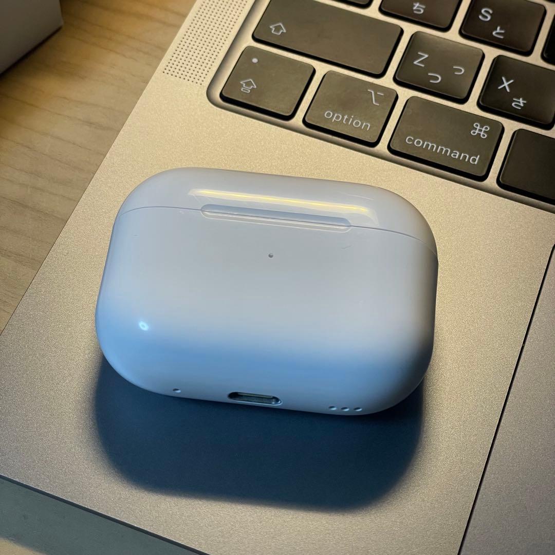 【美品】　AirPods Pro 第2世代 USB-C 全機能正常・付属品完備