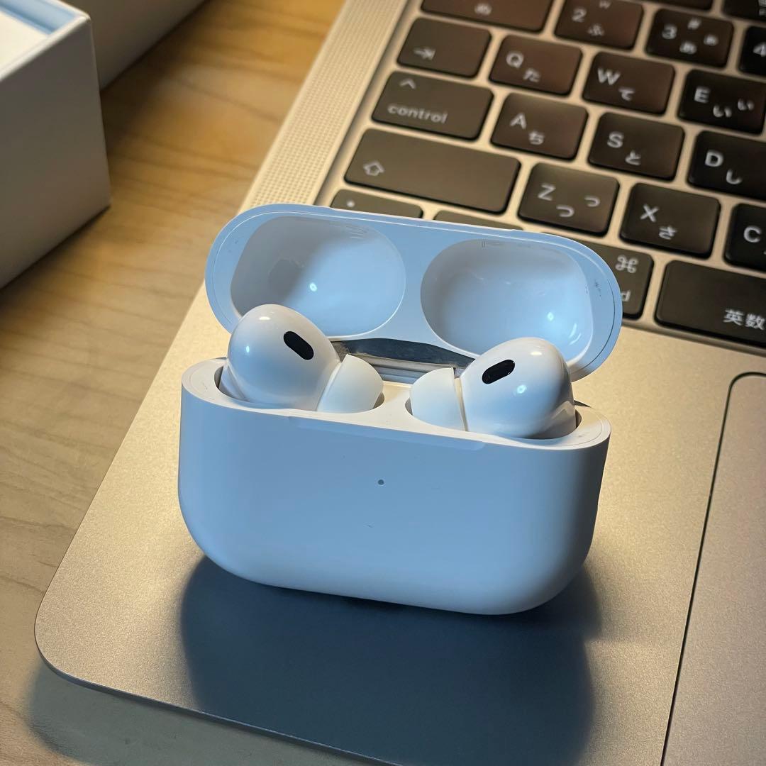 【美品】　AirPods Pro 第2世代 USB-C 全機能正常・付属品完備