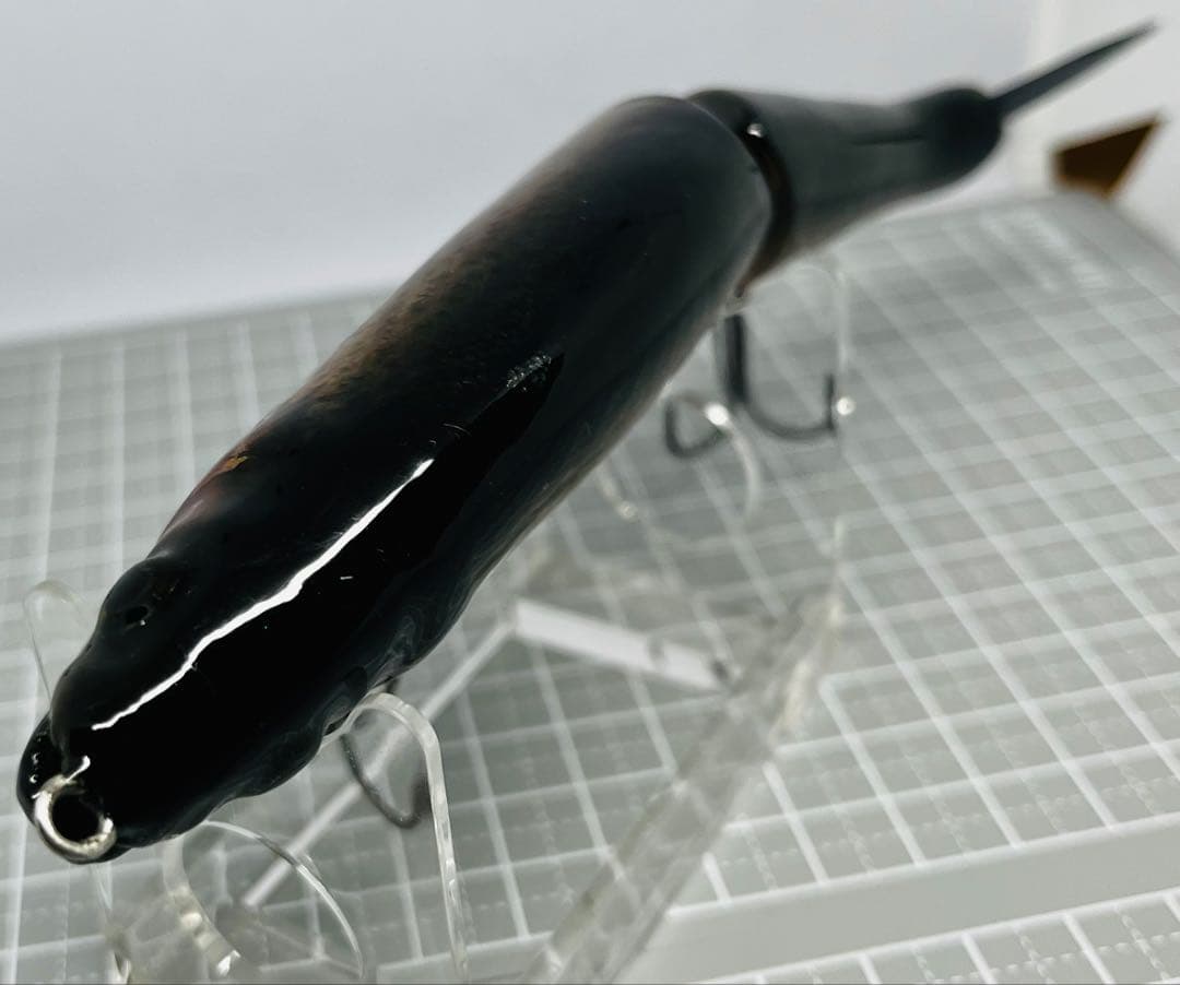 フレッシュベイトルアーズ　ジョインテッドクロー178 魚皮カスタム
