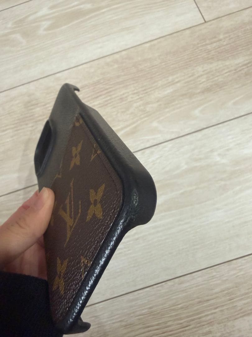 ルイヴィトン iPhone15promax ケース M82888