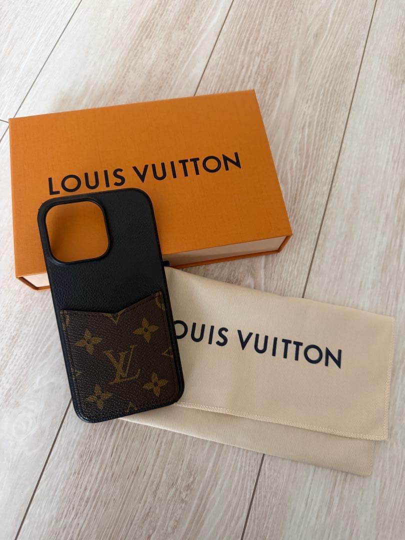 ルイヴィトン iPhone15promax ケース M82888