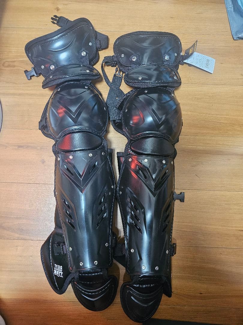 今週削除　ゼット 軟式用 プロステイタス キャッチャー防具 レガース
