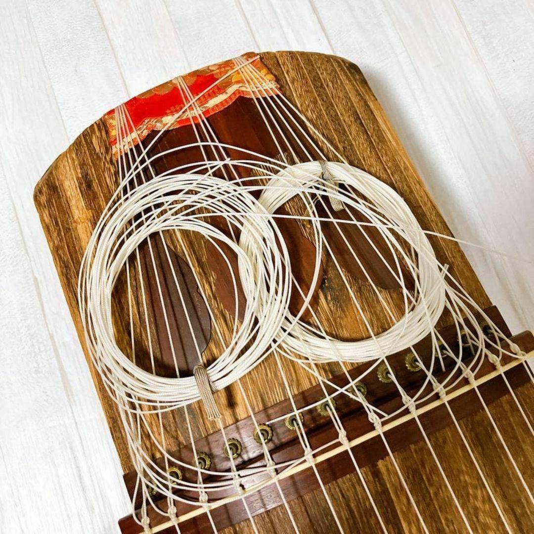 亊 琴 13弦 角巻 すだれ彫り 並甲 板目 和楽器 お琴 ソフトケース付 美品