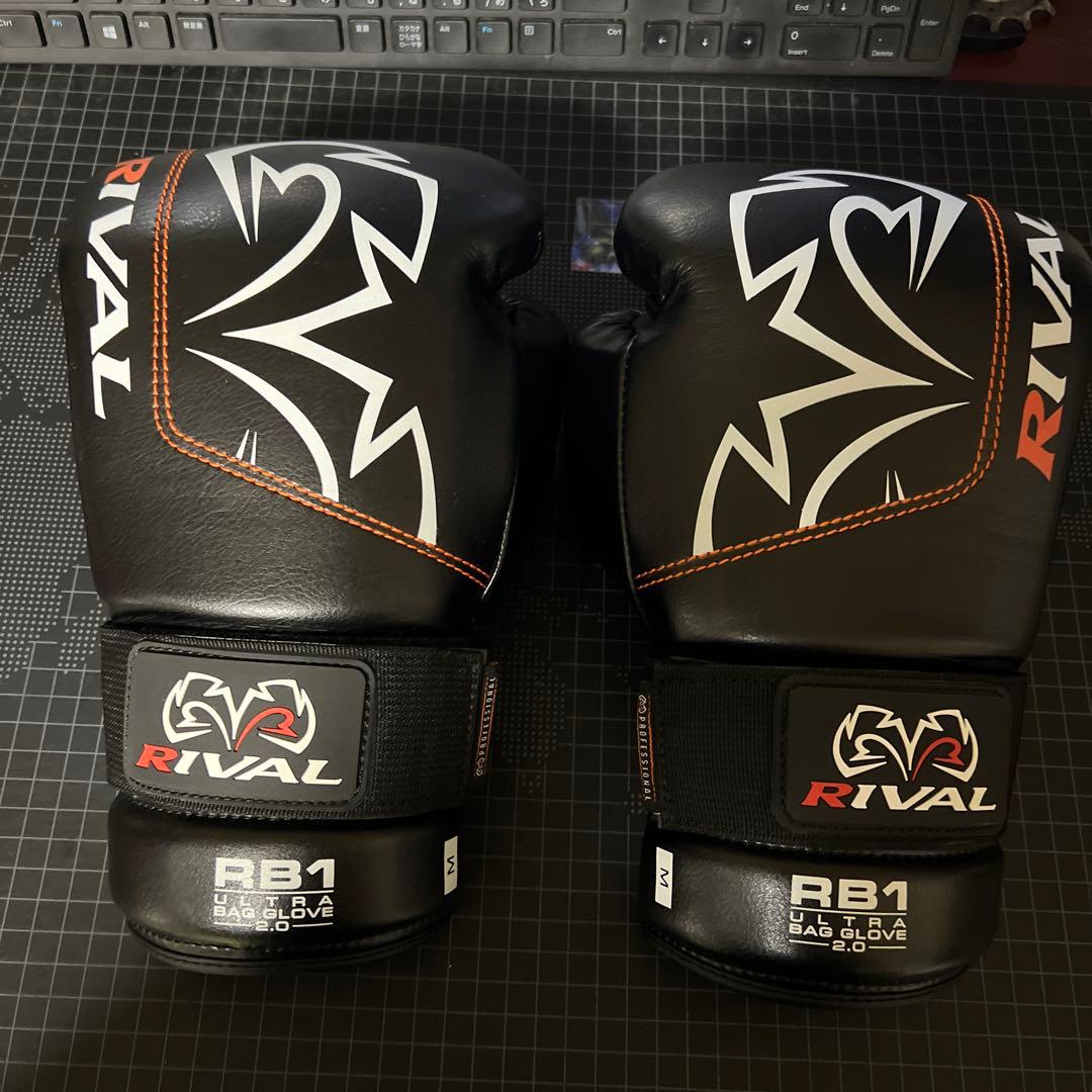 RB1 2.0 M RIVAL バッググローブ