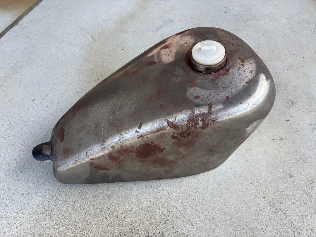 ハーレー　スポーツスター　タンク　汎用