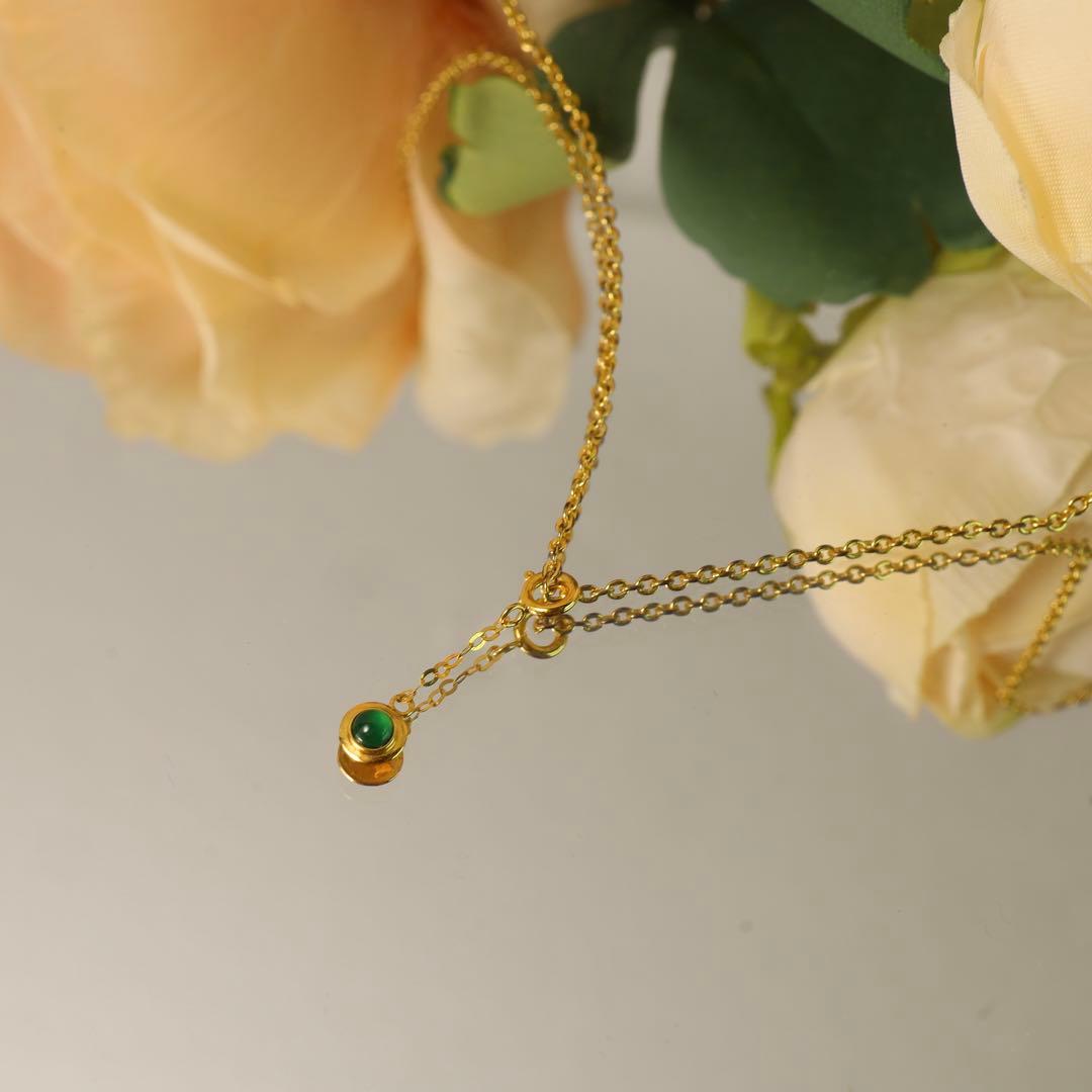セール！G076ゴールド18K ミャンマーAジェイド本翡翠付きチェーンチャーム