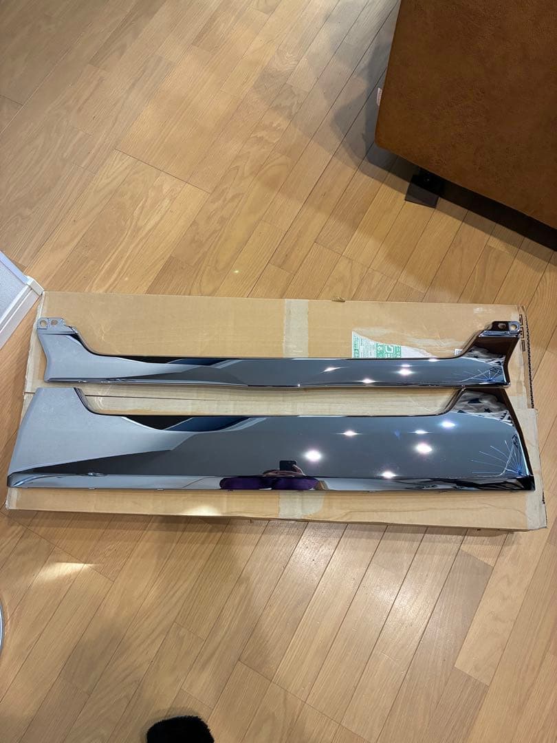 ⭐︎極美品⭐︎ ハイエース 200系 純正 グリル