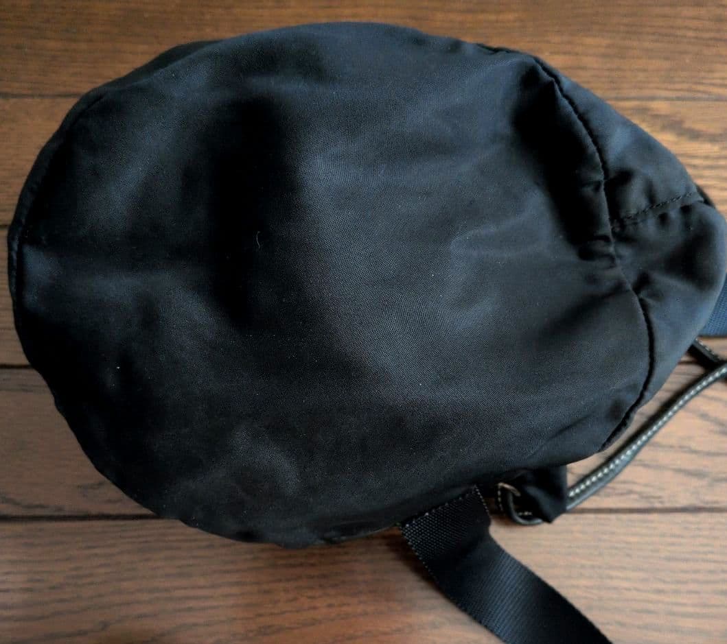 美品 PRADA 黒　ナイロン巾着 ボンサック リュック　ショルダーバッグ