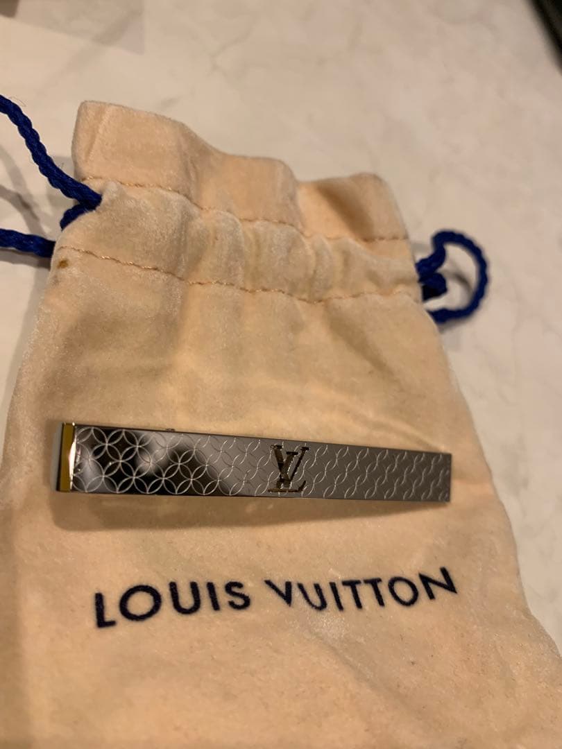 Louis Vuitton ヴィトン　ネクタイピン