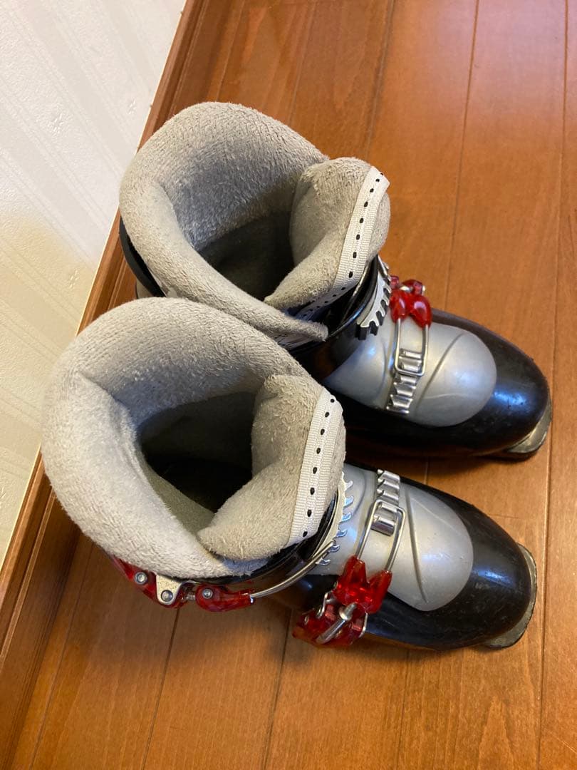 スキーセット（小学校低学年用） 板90cm、ブーツ22〜22.5cm、ストック他