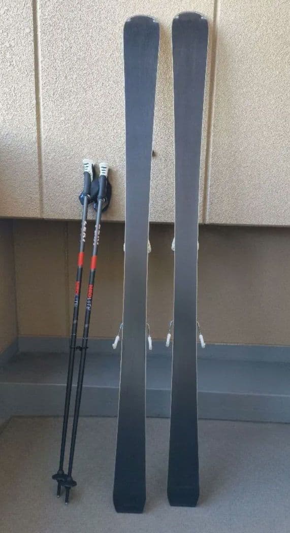 ATOMIC CLOUD 157 スキーセット ポール、カバー付き