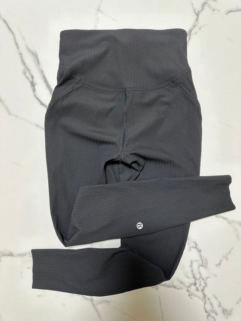 ルルレモン レギンス ヨガ ランニング Base Pace Tight XS