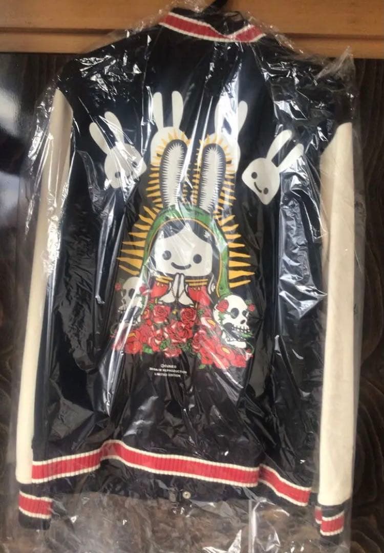 超美品 cuneキューン ウサギ 薔薇 スカル スタジャン サイズ2 小難あり