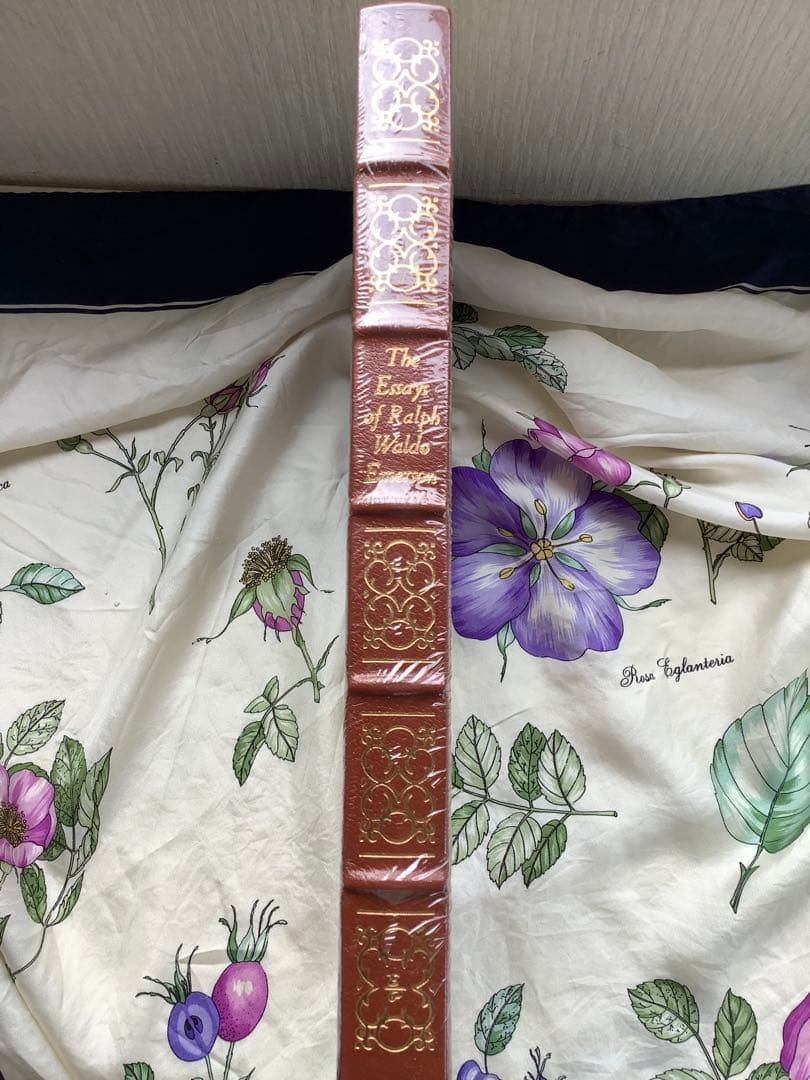 The essays Ralph Waldo Emersonラルフエマーソン