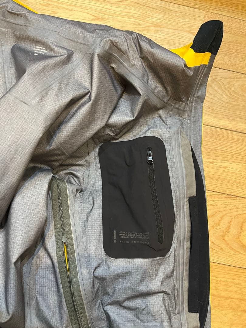 【週末限定値下げ】NORRONA ロフォテン ゴアテックスプロ ジャケット