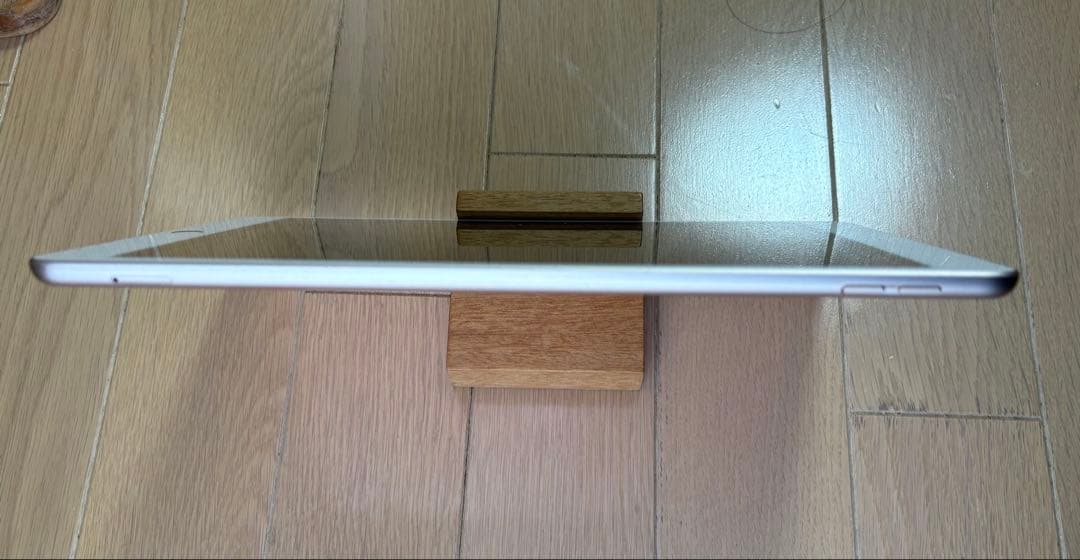 iPad7世代 32GB ゴールド