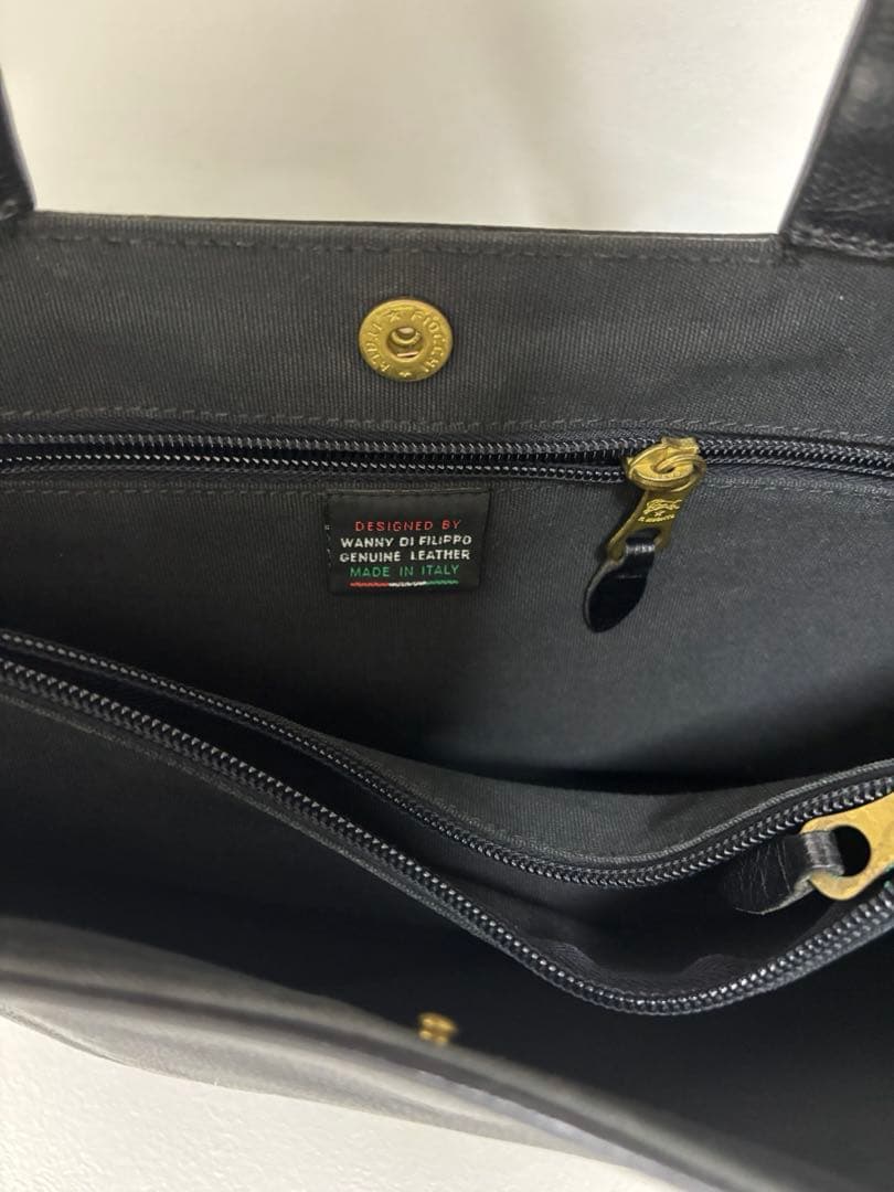 【1月限定セール】イルビゾンテ トートバッグ　ブラック　レザー