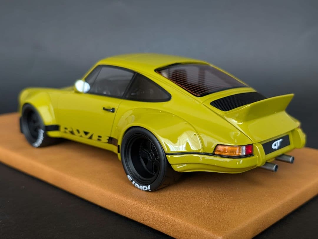 GTスピリット 1/18 PORSCHE 911 RWB カーキグリーン