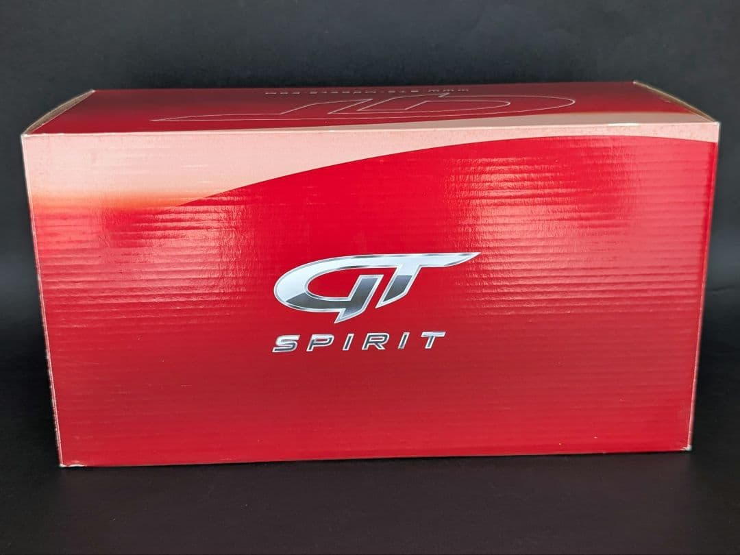 GTスピリット 1/18 PORSCHE 911 RWB カーキグリーン